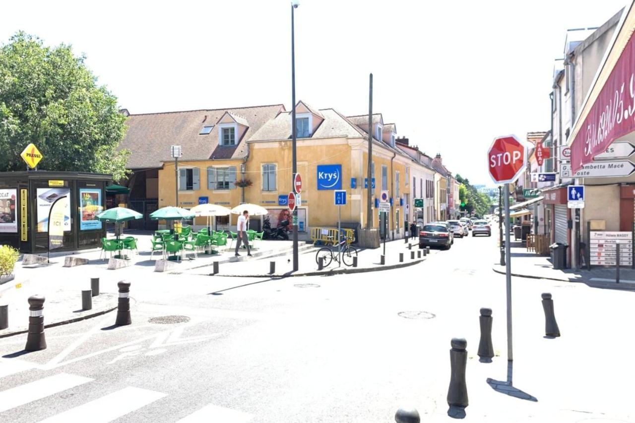 M12 - Le Vieux Massyrer600Morly20 Minnetflixneuf Massy  Exterior photo